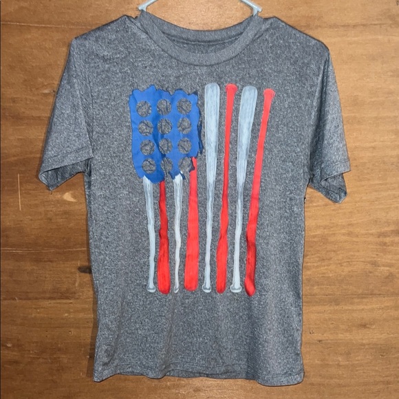 Gray Graphic T-Shirt with Flag Design - Picture 1 of 2
